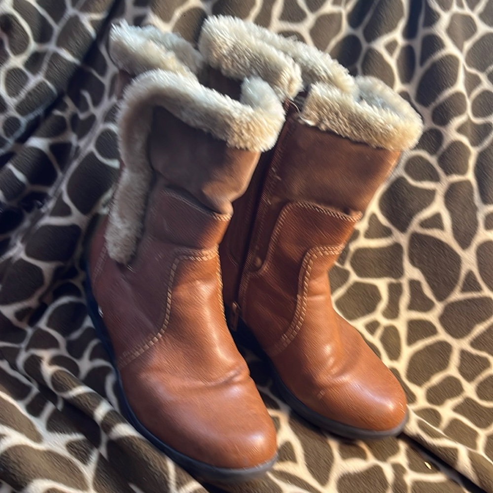 SoftSpots Women’s Thinsulate Boots